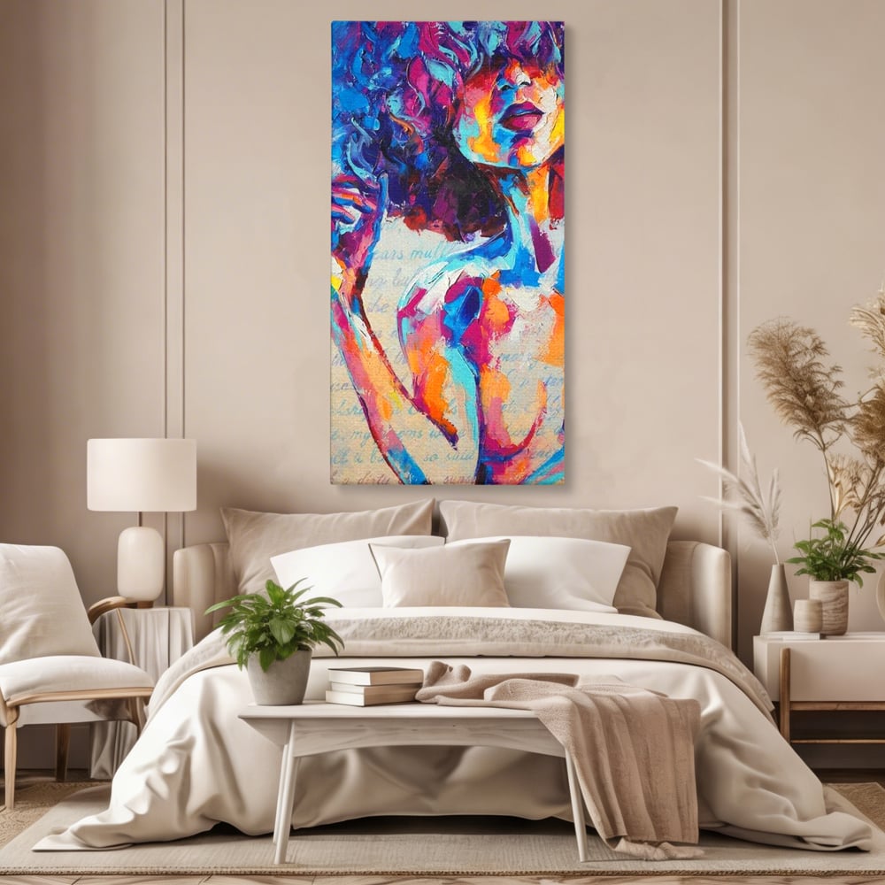 Tablou canvas cu tablou canvas cu portret artistic de femeie, fara rama, pe sasiu de lemn, pe perete intr-un dormitor